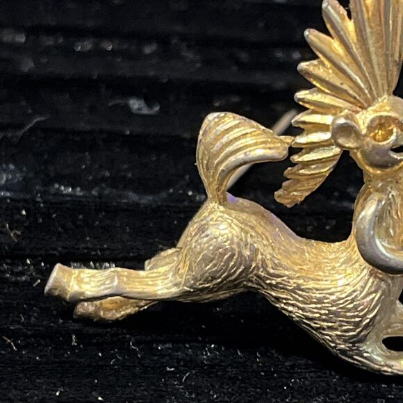 Vintage Goldtone Zodiac Sagitarius Centaur Archer Brooch Pin - Picture 3 of 5